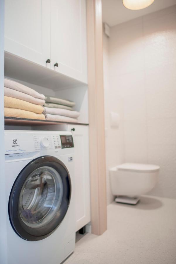 Apartment Vito โอมิช ภายนอก รูปภาพ